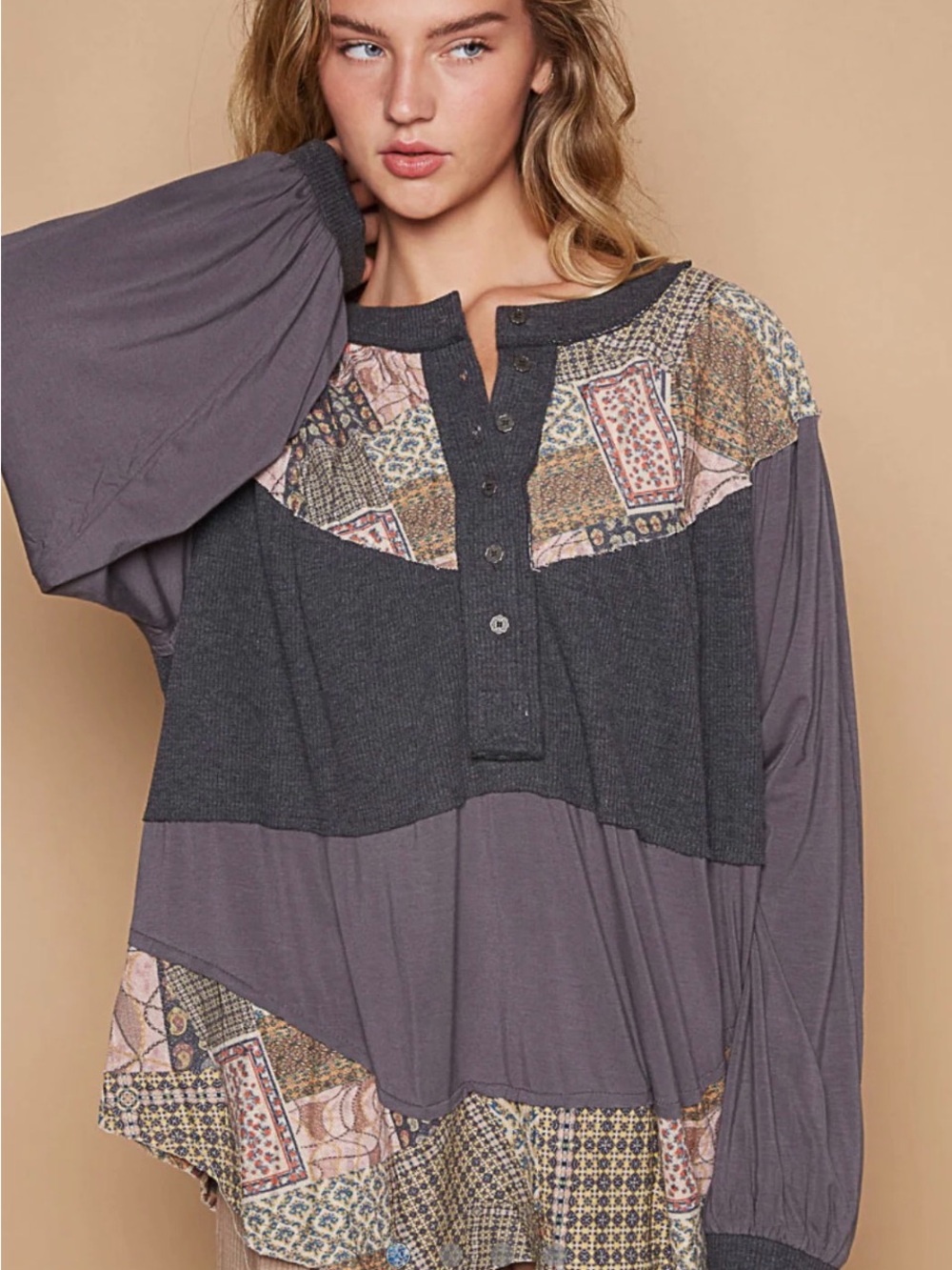 POL Mixed Print Patchwork Balloon Sleeve Charcoal Henley Pullover Top - Picture 2 of 9